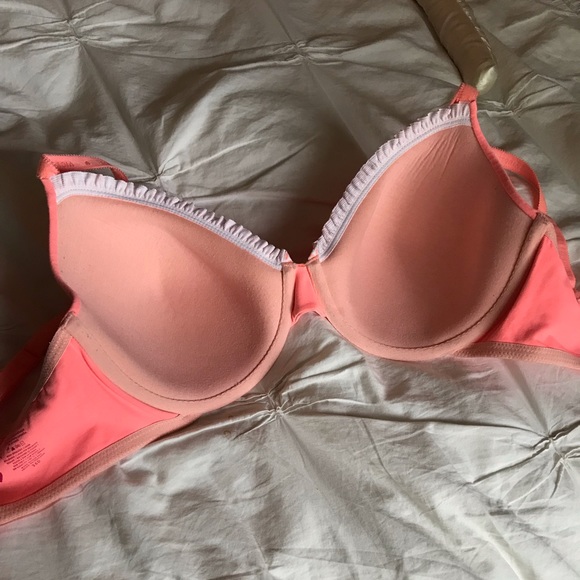 VICTORIA’S SECRET lined perfect coverage 36D bra - Picture 6 of 8